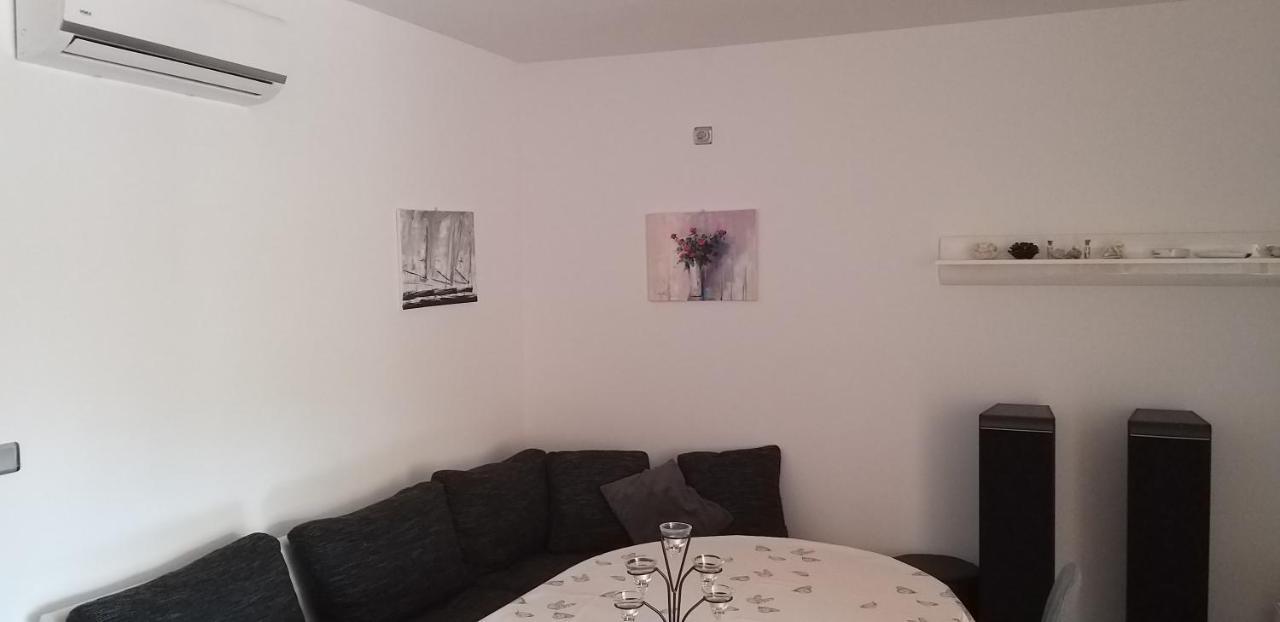 Apartman Slavica Rogoznica  Bagian luar foto